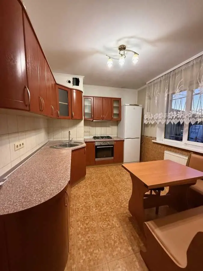 Фото Selling a 3-room apartment, 75 sq.m., Hrushevskoho Street  Brovary, price: 75000 USD, code 9100