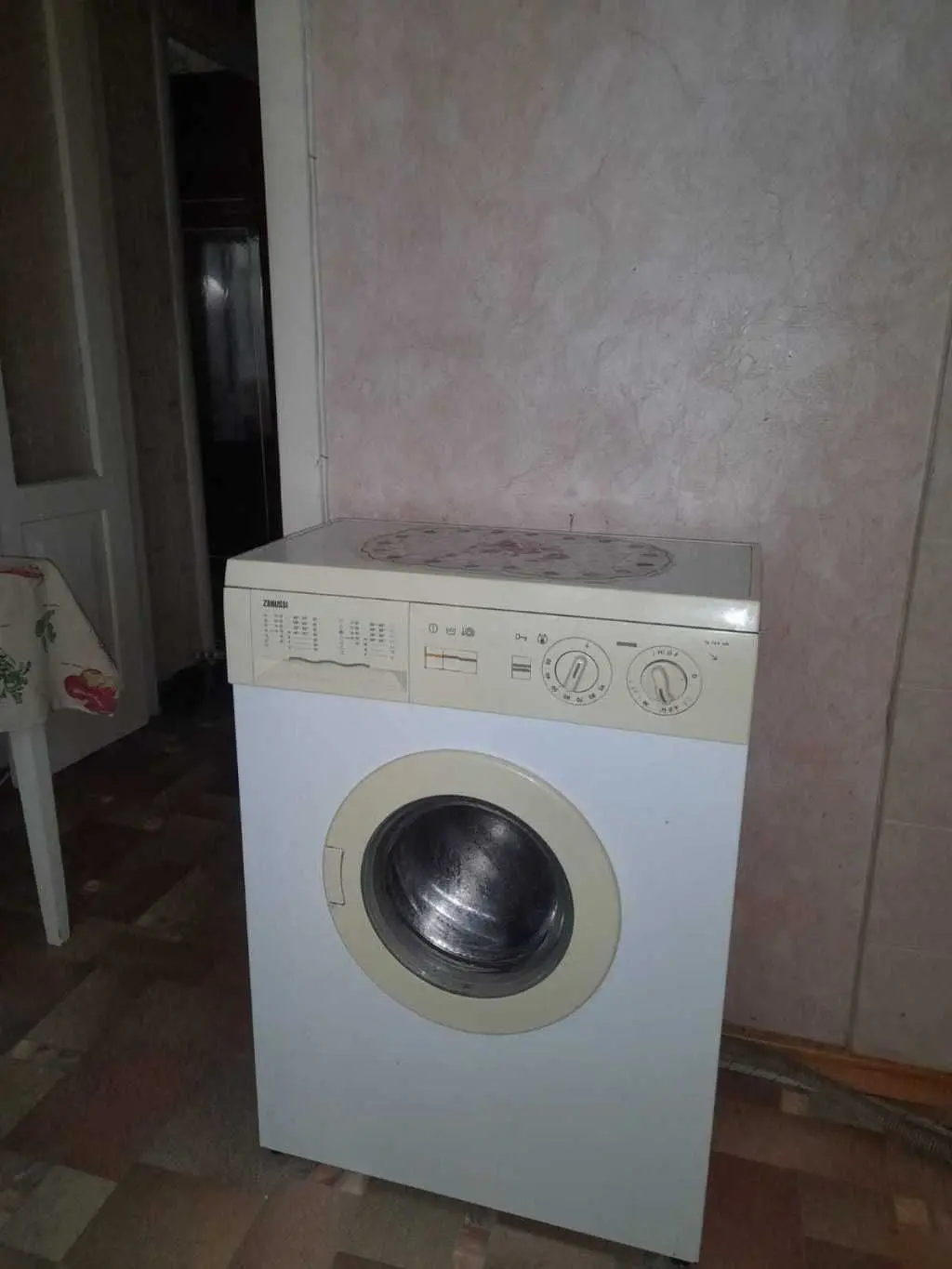 Фото Зняти 1 кімнатну квартиру, Петра Ніщинського вул. 10 Київ в довгострокову оренду, ціна: 8500 UAH, код 9103