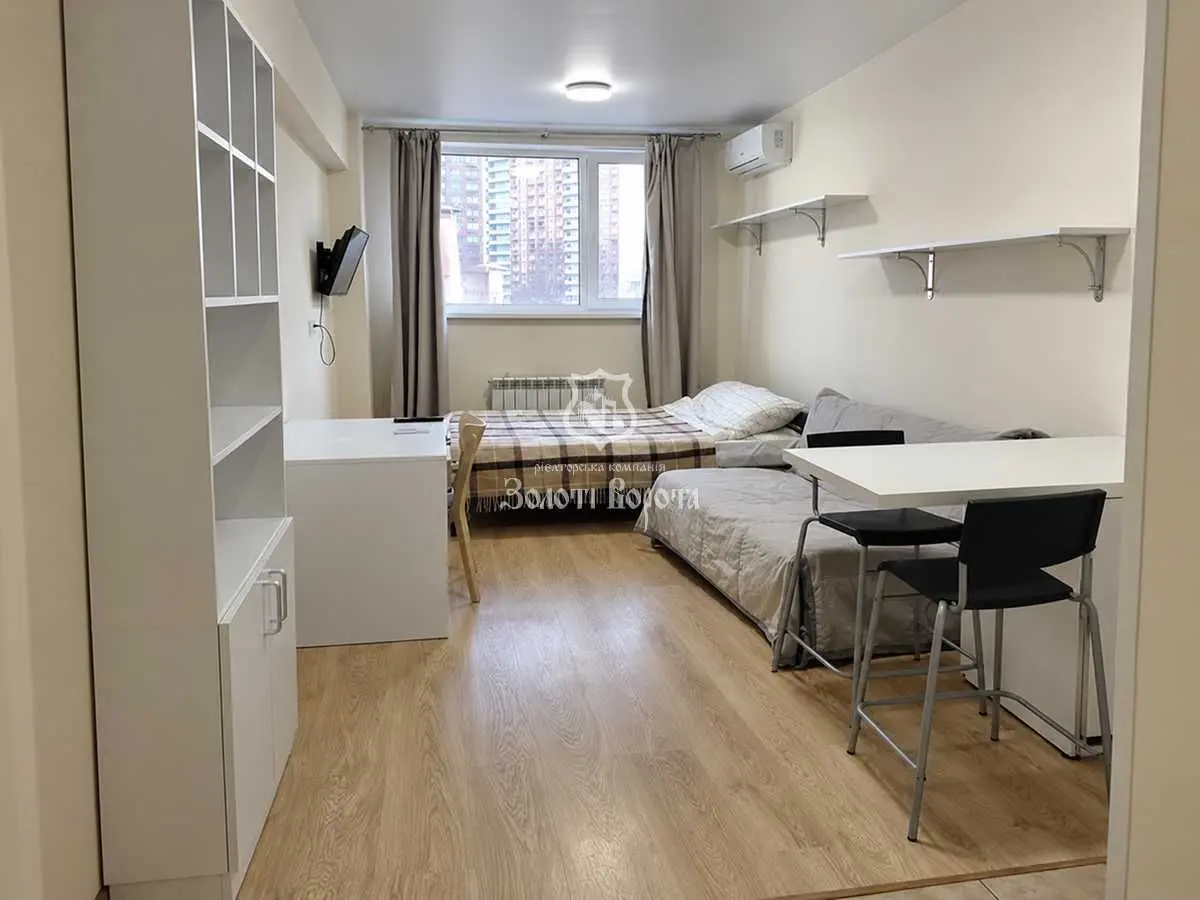 Фото Продаю 1 кімнатну квартиру, 24 кв. м, Машинобудівна вул. 41 Київ, ціна: 52000 USD, код 9107