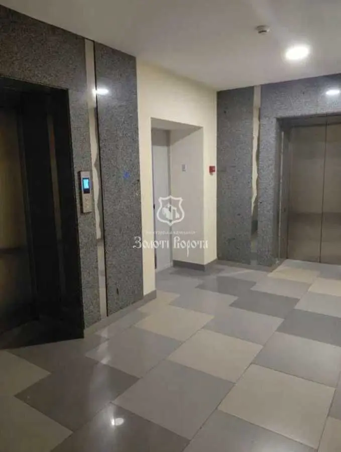 Фото Продаю 1 кімнатну квартиру, 24 кв. м, Машинобудівна вул. 41 Київ, ціна: 52000 USD, код 9107