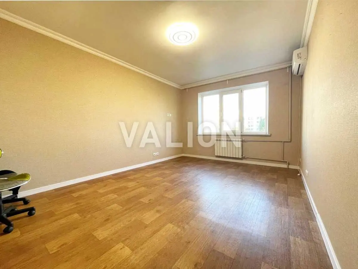 Фото Продаю 3-комнатную квартиру, 70 кв. м, Декабристов ул. 5 Киев, цена: 77000 USD, код 9109