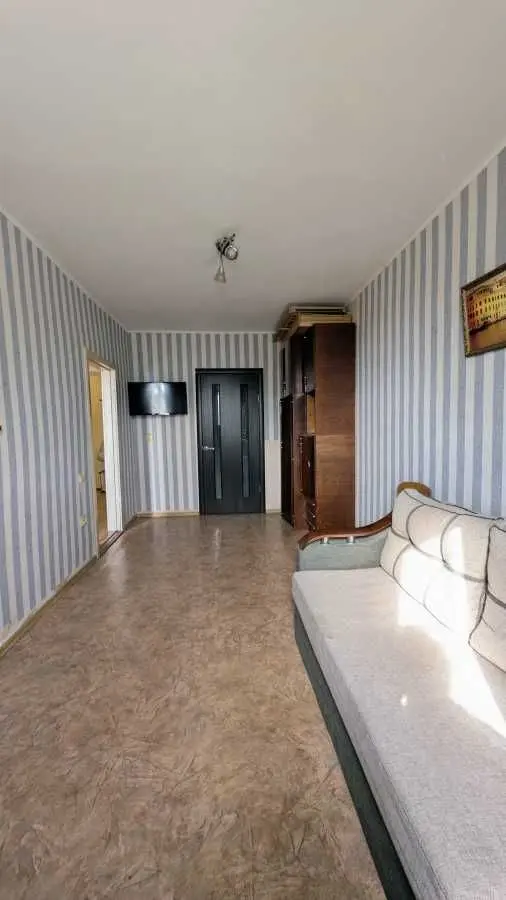Фото Продаю 2 кімнатну квартиру, 36 кв. м, Преображенська вул. 59 Кропивницький, ціна: 30000 USD, код 9110