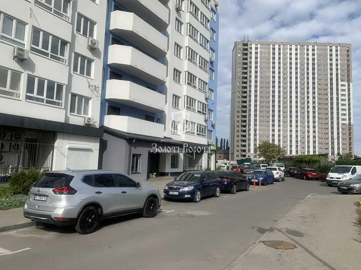 Фото Selling a 3-room apartment, 76.6 sq.m., Dokivska Street  Kotsiubynske, price: 74000 USD, code 9111