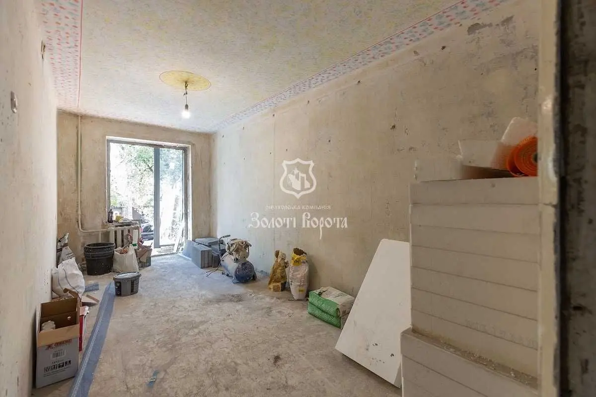 Фото Продаю офіс, 64 кв. м, Звіринецька вул. 61 Київ, ціна: 200000 USD, код 9112