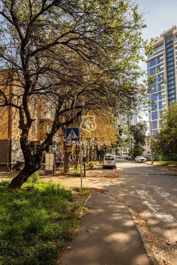 Фото Продаю офіс, 64 кв. м, Звіринецька вул. 61 Київ, ціна: 200000 USD, код 9112