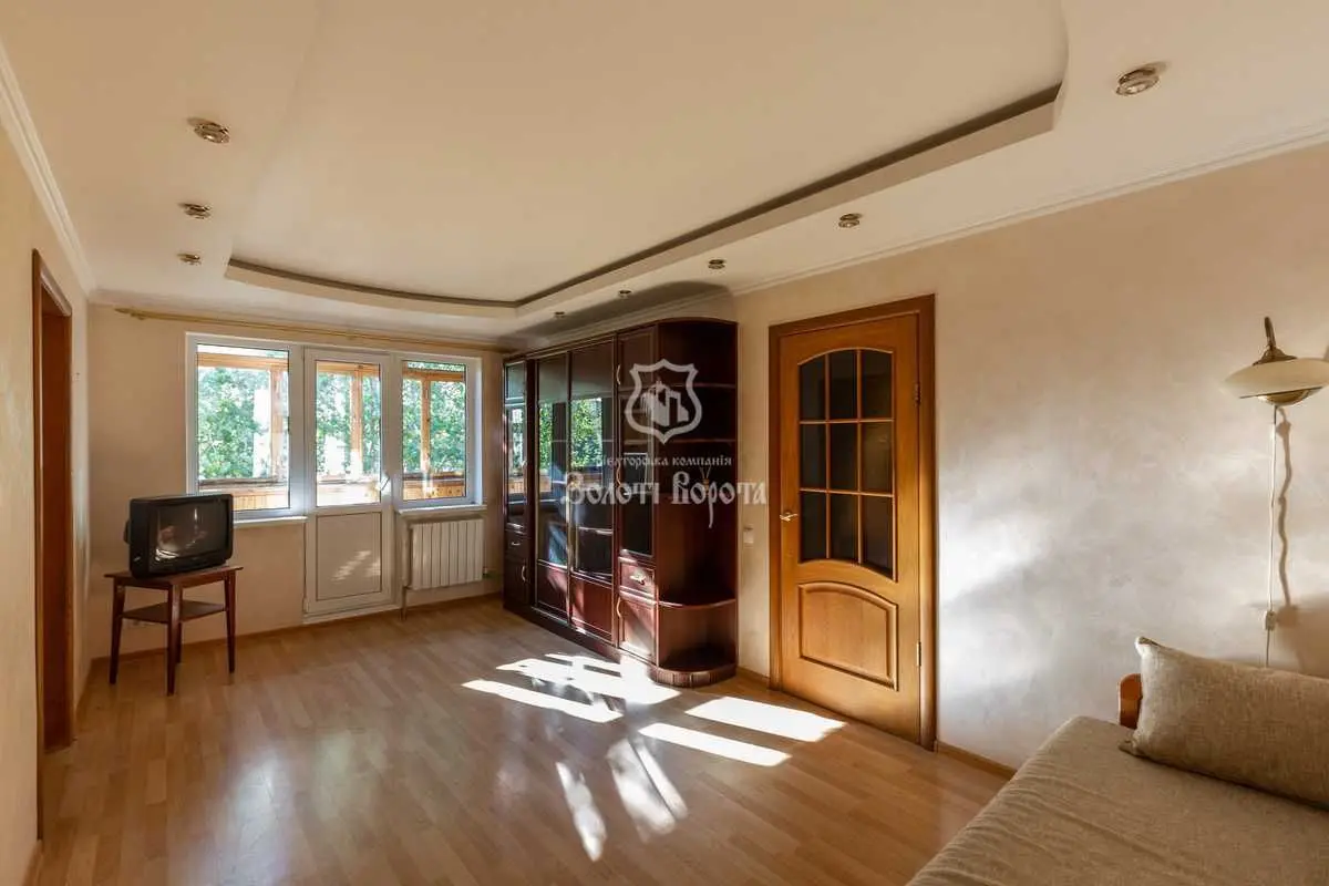 Фото Продаю 2 кімнатну квартиру, 46 кв. м, Метробудівська вул. 7 Київ, ціна: 58000 USD, код 9116