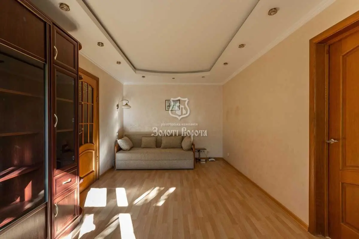 Фото Продаю 2 кімнатну квартиру, 46 кв. м, Метробудівська вул. 7 Київ, ціна: 58000 USD, код 9116