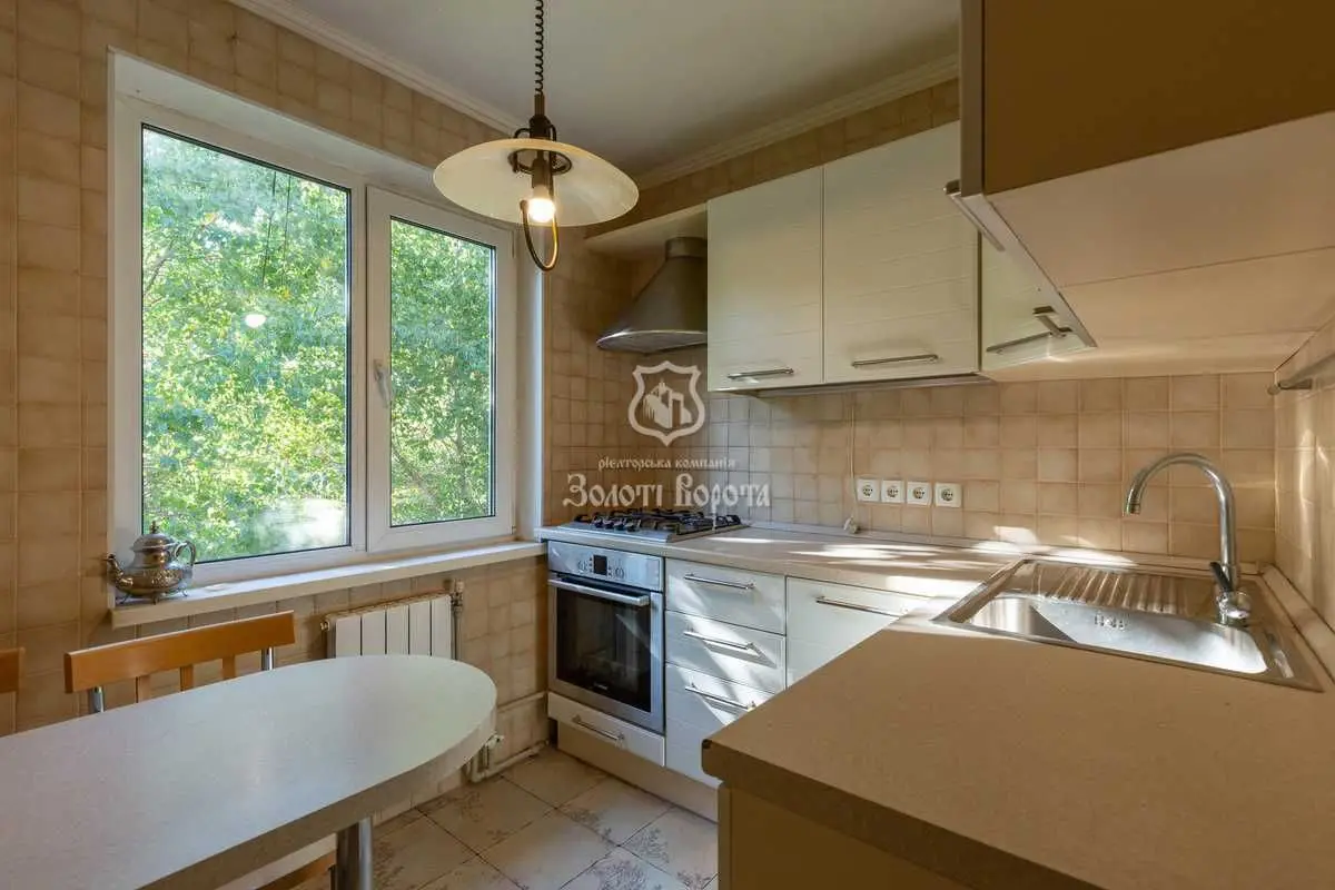 Фото Продаю 2 кімнатну квартиру, 46 кв. м, Метробудівська вул. 7 Київ, ціна: 58000 USD, код 9116