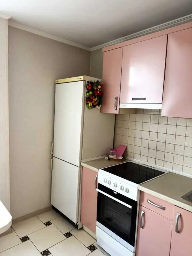 Фото Зняти 1 кімнатну квартиру, Митрополита Андрея Шептицького вул. (Анатолія Луначарського) 7 Київ в довгострокову оренду, ціна: 14000 UAH, код 9122