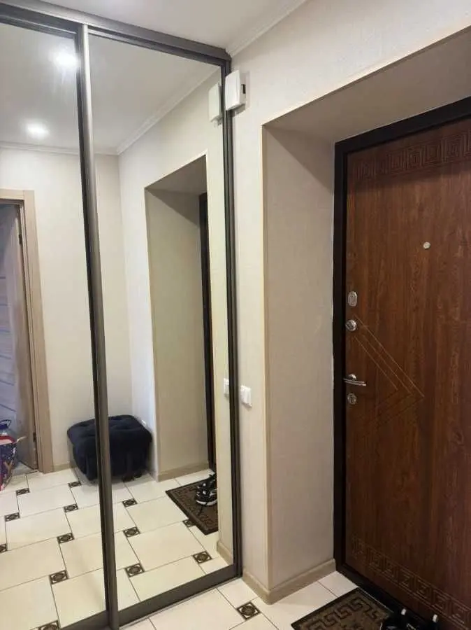 Фото Зняти 1 кімнатну квартиру, Митрополита Андрея Шептицького вул. (Анатолія Луначарського) 7 Київ в довгострокову оренду, ціна: 14000 UAH, код 9122