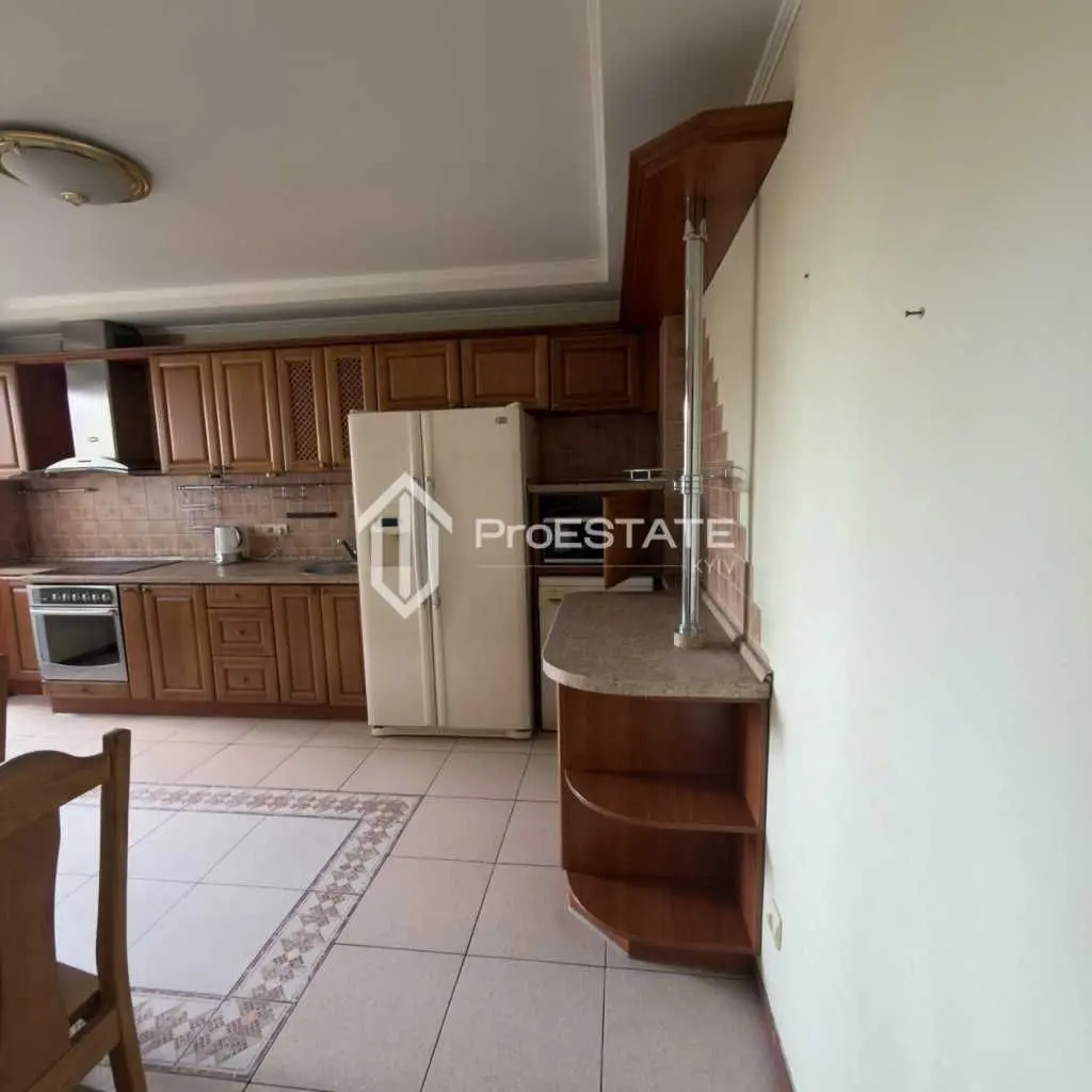 Фото Продаю 2-комнатную квартиру, 65 кв. м, Братиславская ул. 7 Киев, цена: 78000 USD, код 9129
