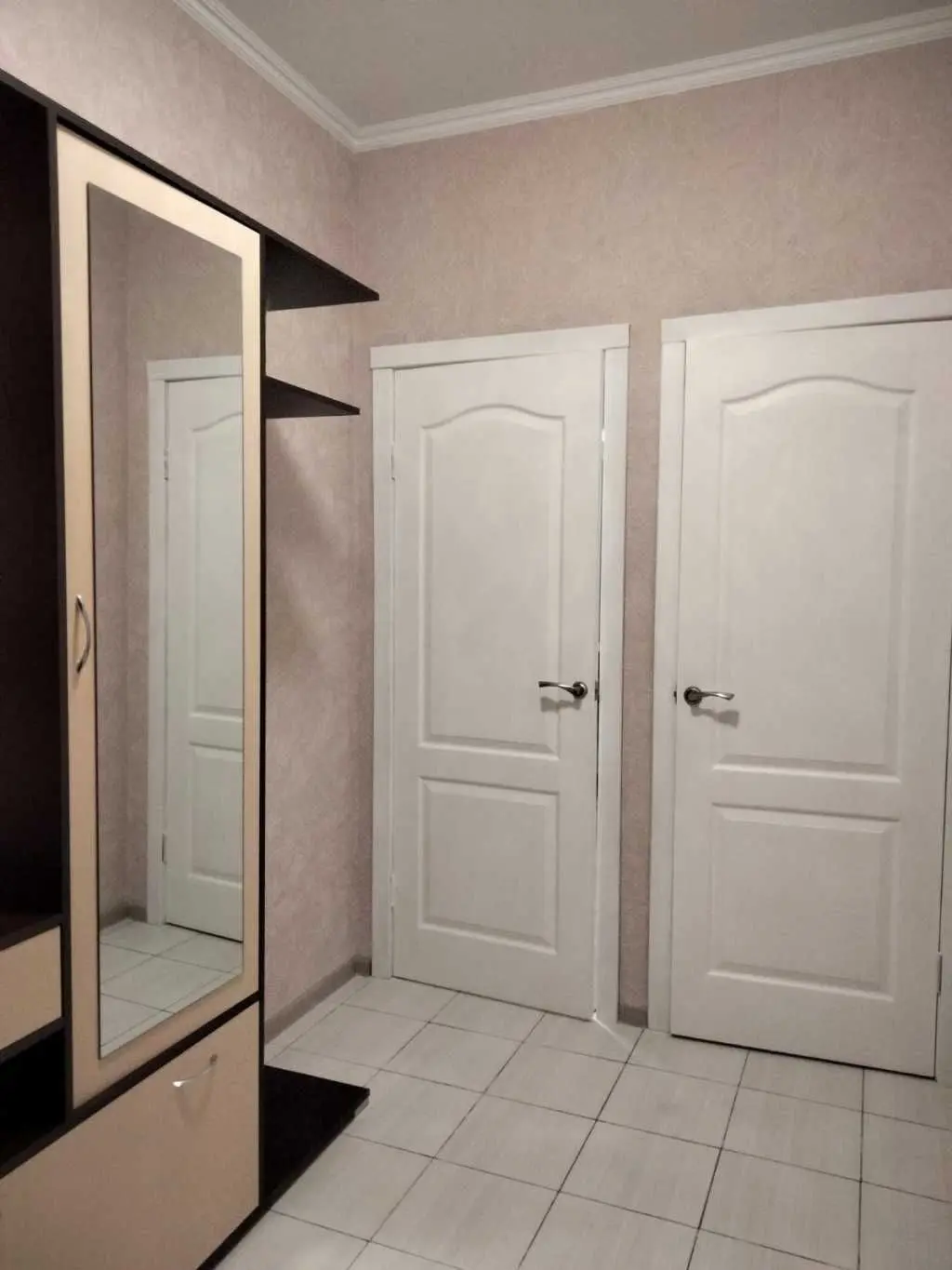 Фото Зняти 1 кімнатну квартиру, Садова вул. 51В Петропавлівська Борщагівка в довгострокову оренду, ціна: 13000 UAH, код 9131