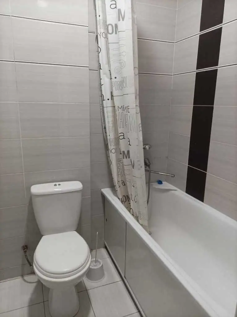 Фото Зняти 1 кімнатну квартиру, Садова вул. 51В Петропавлівська Борщагівка в довгострокову оренду, ціна: 13000 UAH, код 9131