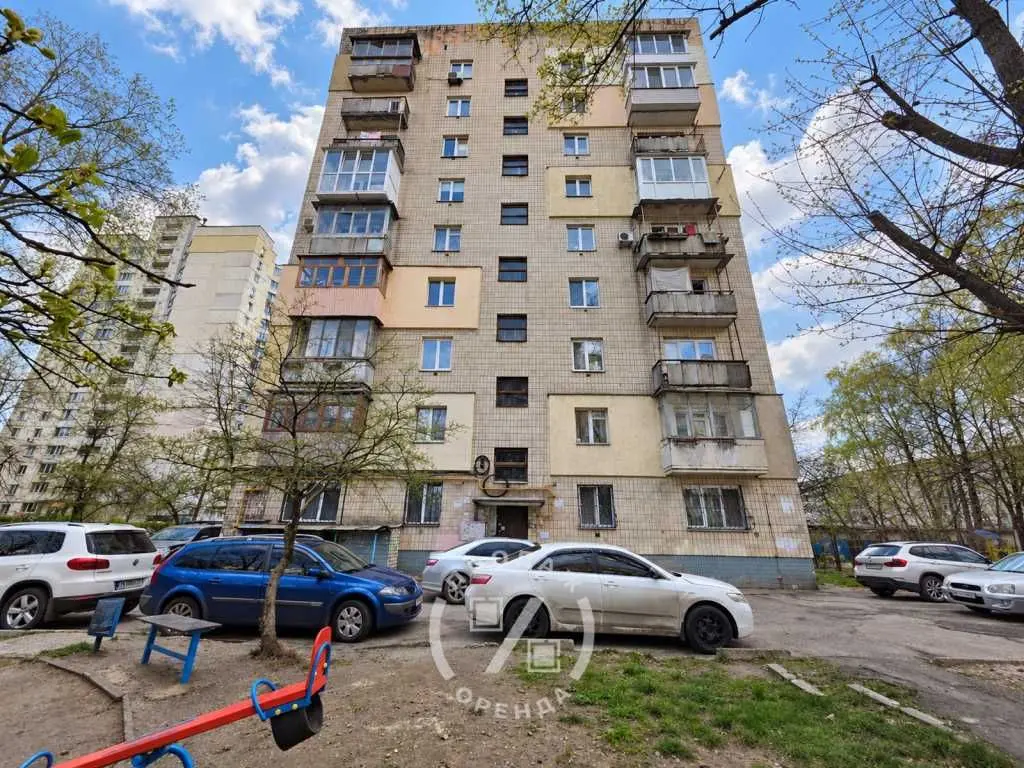 Фото Продаю 2 кімнатну квартиру, 45.4 кв. м, Олександра Пироговського вул. 8 Київ, ціна: 56000 USD, код 9132