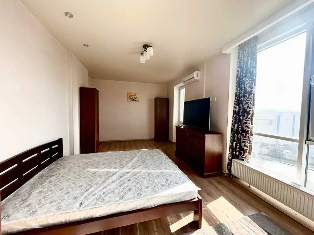 Фото Продаю 1 кімнатну квартиру, 46.4 кв. м, Юрія Шумського вул. 5 Київ, ціна: 80000 USD, код 9134