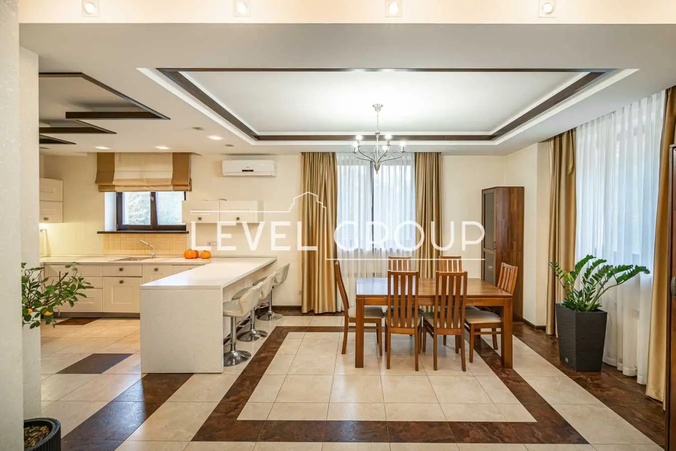 Фото Продаю будинок, 262 кв. м, Юліанська вул.  Рославичі, ціна: 320000 USD, код 9135
