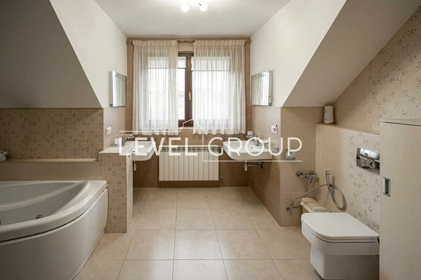 Фото Продаю будинок, 262 кв. м, Юліанська вул.  Рославичі, ціна: 320000 USD, код 9135