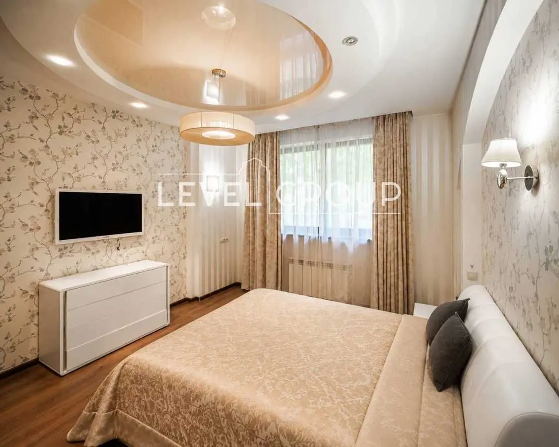 Фото Продаю будинок, 262 кв. м, Юліанська вул.  Рославичі, ціна: 320000 USD, код 9135