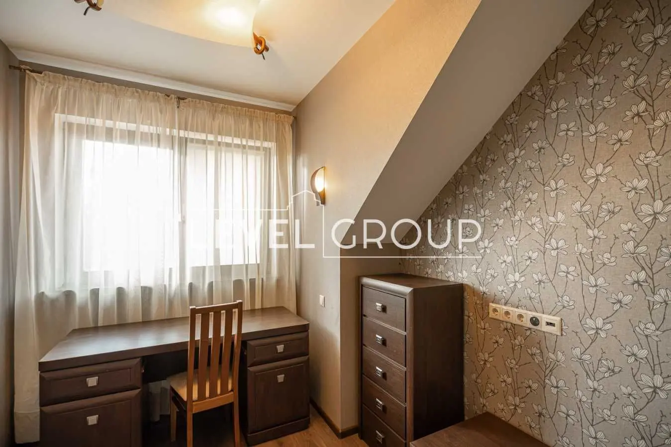 Фото Продаю будинок, 262 кв. м, Юліанська вул.  Рославичі, ціна: 320000 USD, код 9135