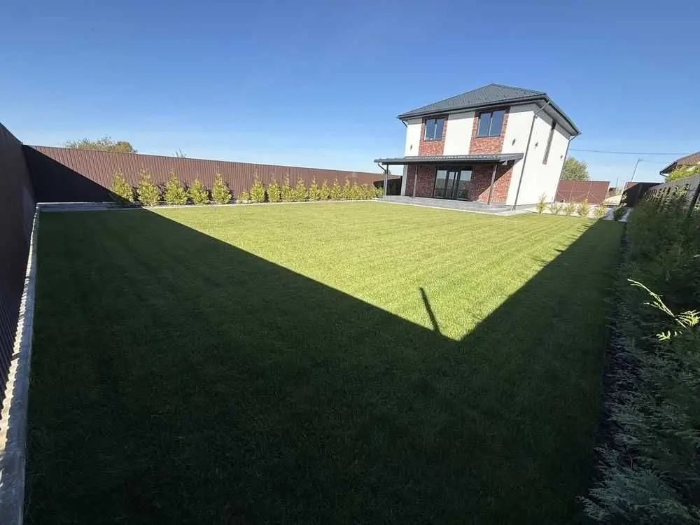 Фото Продаю будинок, 177 кв. м, Погреби, ціна: 125000 USD, код 9137