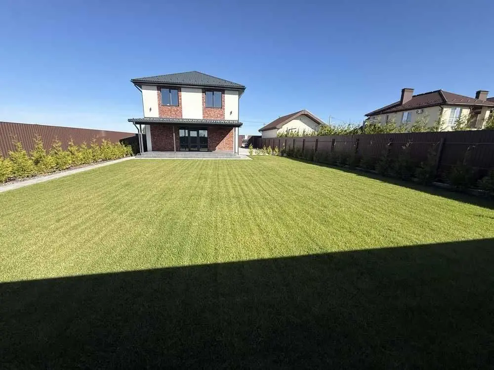 Фото Продаю будинок, 177 кв. м, Погреби, ціна: 125000 USD, код 9137