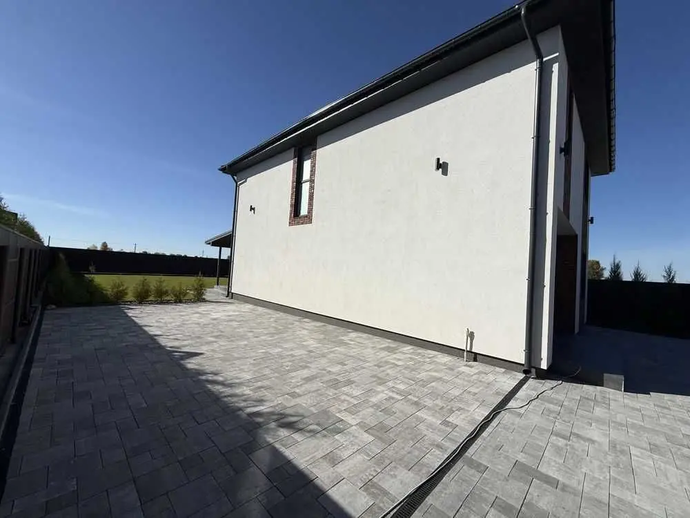 Фото Продаю будинок, 177 кв. м, Погреби, ціна: 125000 USD, код 9137