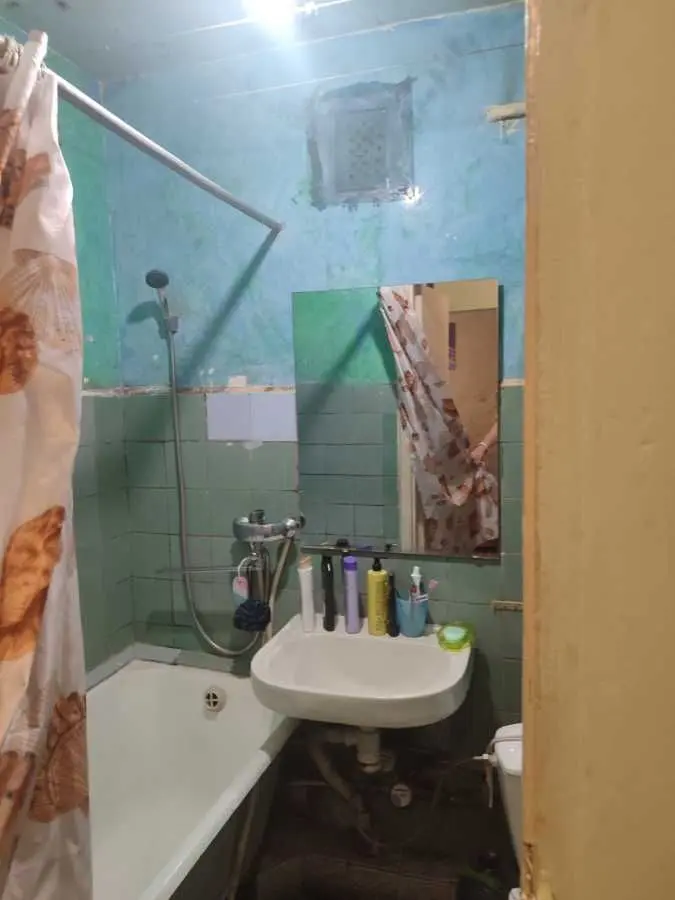 Фото Продаю 1 кімнатну квартиру, 21.5 кв. м, Ялтинська вул.  Київ, ціна: 23497 USD, код 9141