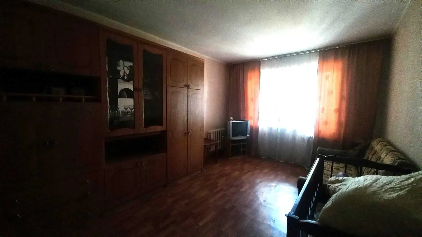 Фото Зняти 1 кімнатну квартиру, Маршала Конєва вул.  Київ в довгострокову оренду, ціна: 9999 UAH, код 9142