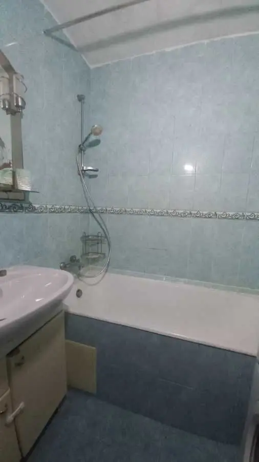 Фото Зняти 1 кімнатну квартиру, Маршала Конєва вул.  Київ в довгострокову оренду, ціна: 9999 UAH, код 9142