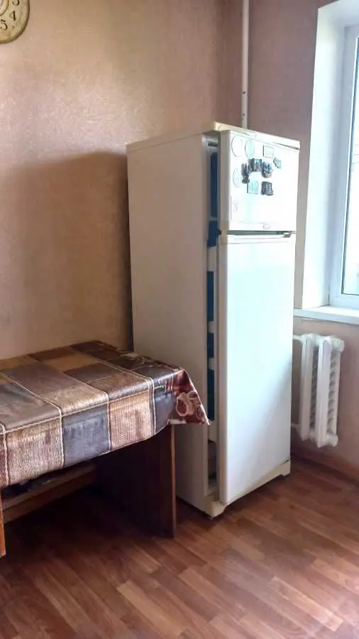 Фото Зняти 1 кімнатну квартиру, Маршала Конєва вул.  Київ в довгострокову оренду, ціна: 9999 UAH, код 9142