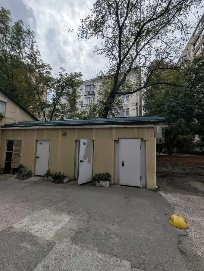 Фото Арендовать склад, Ивана Мазепы ул. (Январского Восстания)  Киев в долгосрочную аренду, цена: 5000 UAH, код 9147