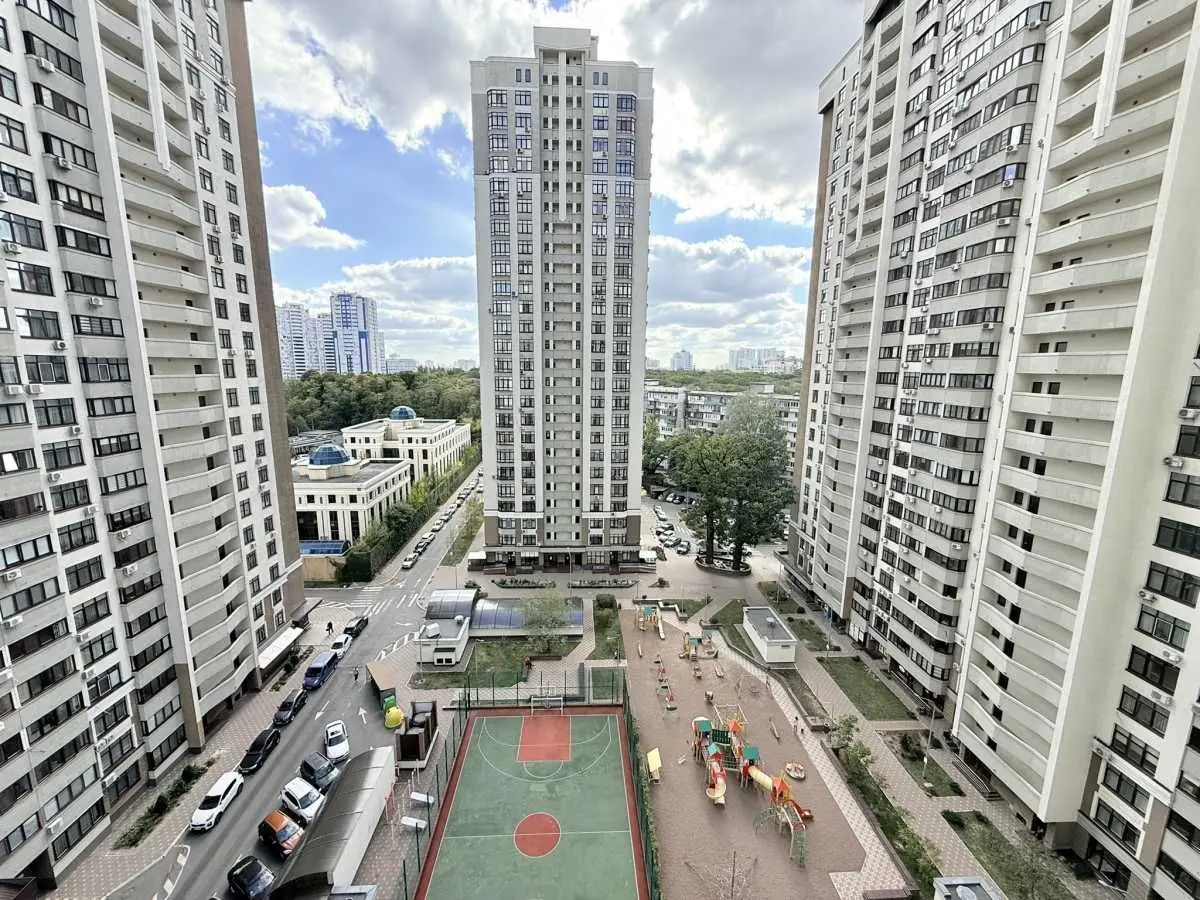 Фото Selling a 1-room apartment, 50.3 sq.m., Aviakonstruktora Ihoria Sikorskoho Street 4г Kyiv, price: 95000 USD, code 9154