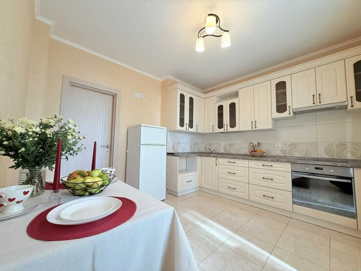 Фото Selling a 1-room apartment, 50.3 sq.m., Aviakonstruktora Ihoria Sikorskoho Street 4г Kyiv, price: 95000 USD, code 9154