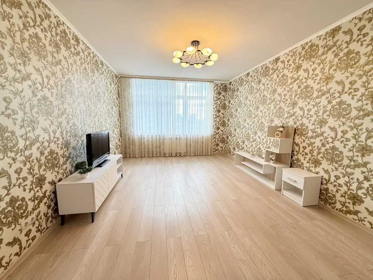 Фото Selling a 1-room apartment, 50.3 sq.m., Aviakonstruktora Ihoria Sikorskoho Street 4г Kyiv, price: 95000 USD, code 9154