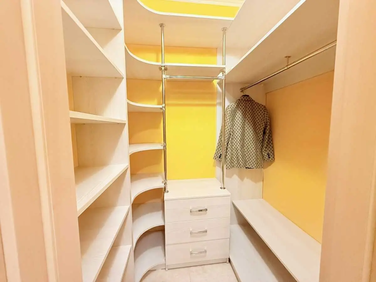Фото Selling a 1-room apartment, 50.3 sq.m., Aviakonstruktora Ihoria Sikorskoho Street 4г Kyiv, price: 95000 USD, code 9154