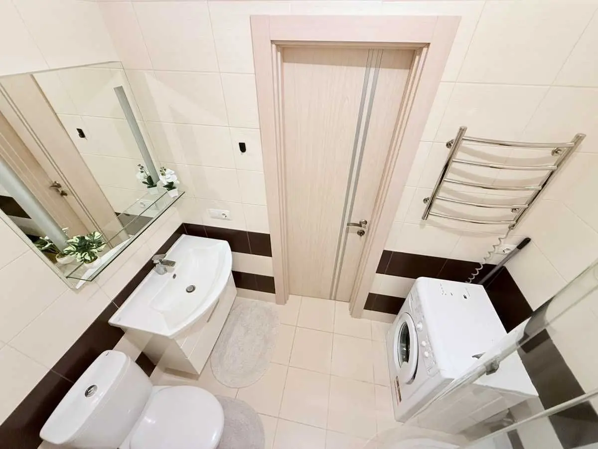 Фото Selling a 1-room apartment, 50.3 sq.m., Aviakonstruktora Ihoria Sikorskoho Street 4г Kyiv, price: 95000 USD, code 9154