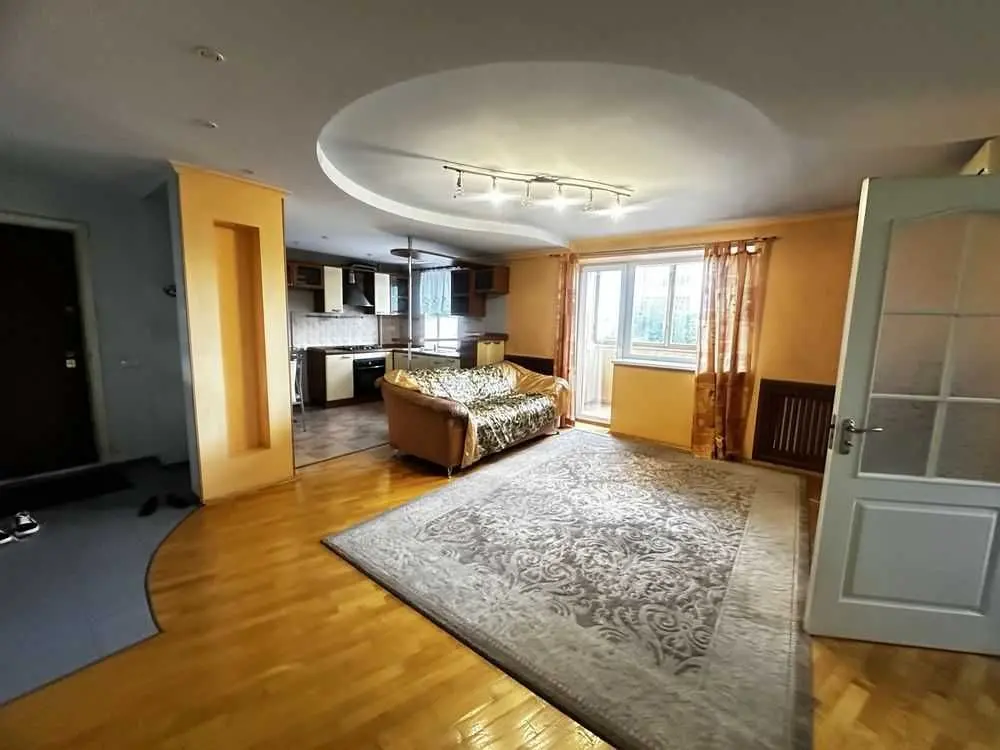 Фото Продаю 3 кімнатну квартиру, 80 кв. м, Нова вул.  Бориспіль, ціна: 70000 USD, код 9155