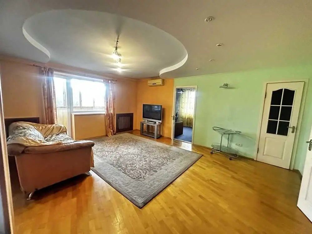 Фото Продаю 3 кімнатну квартиру, 80 кв. м, Нова вул.  Бориспіль, ціна: 70000 USD, код 9155