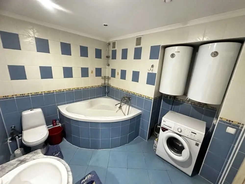 Фото Продаю 3 кімнатну квартиру, 80 кв. м, Нова вул.  Бориспіль, ціна: 70000 USD, код 9155