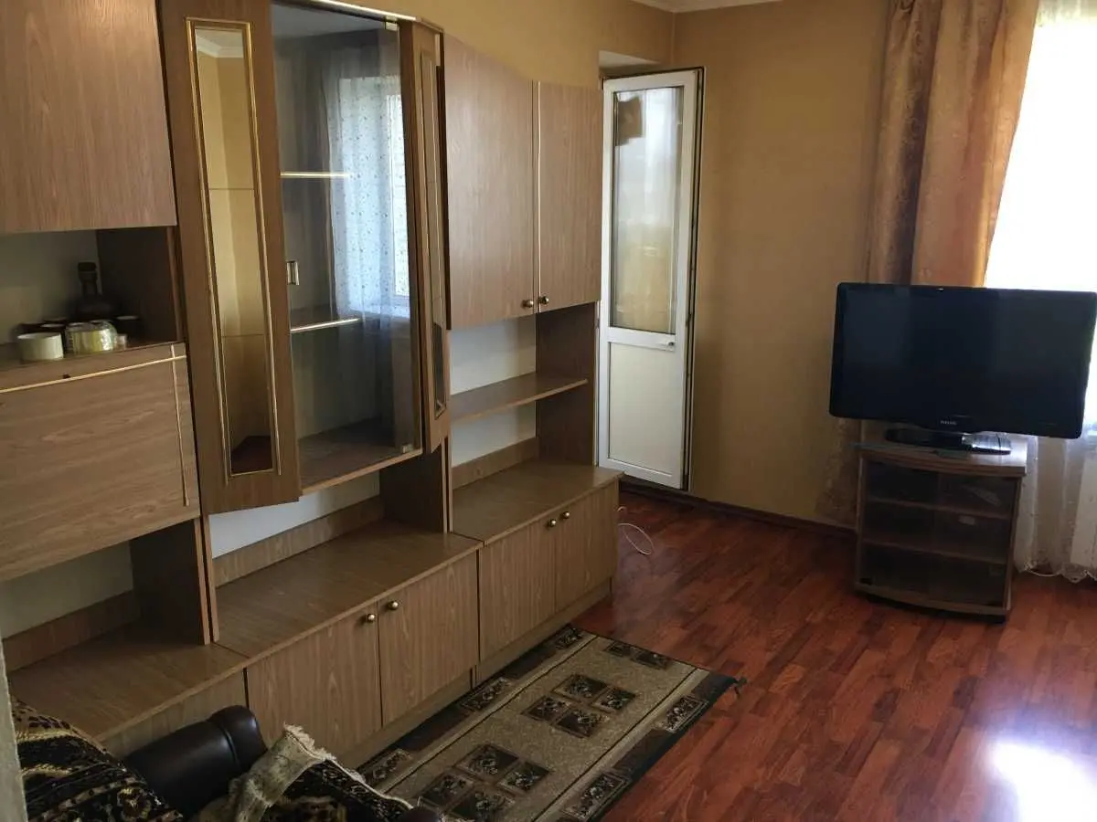 Фото Зняти 2 кімнатну квартиру, Новопольова вул. 97а Київ в довгострокову оренду, ціна: 13000 UAH, код 9156
