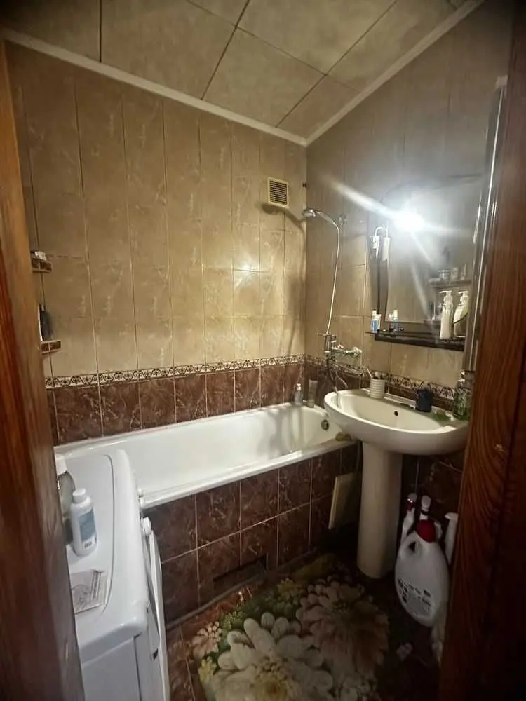 Фото Продаю 2 кімнатну квартиру, 59 кв. м, Центральна вул.  Гора, ціна: 47000 USD, код 9157