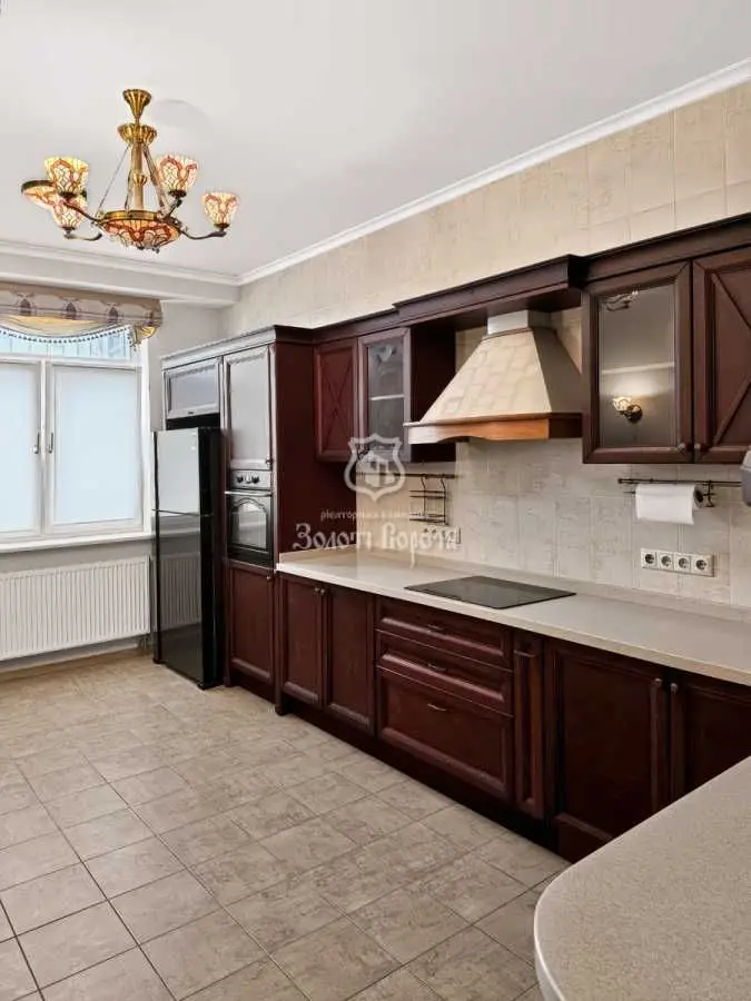 Фото Продаю 2 кімнатну квартиру, 90.3 кв. м, Звіринецька вул.  Київ, ціна: 149900 USD, код 9165
