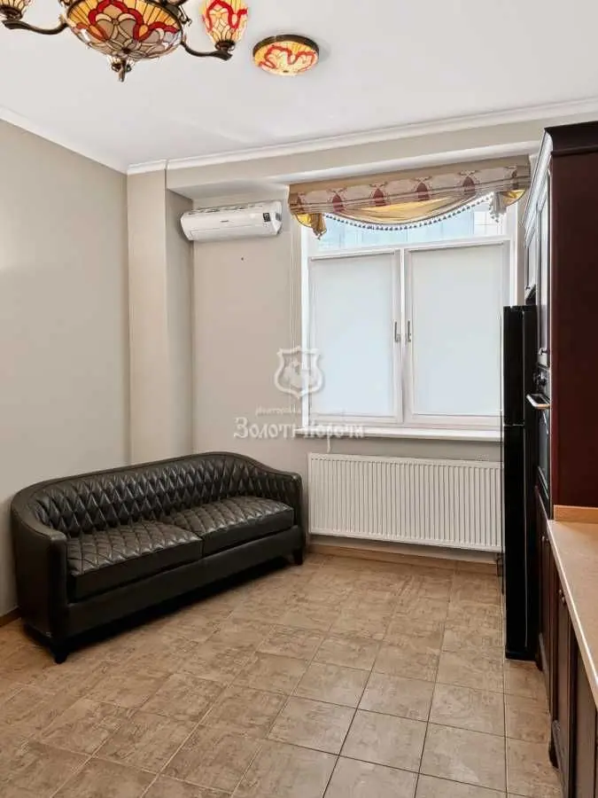 Фото Продаю 2 кімнатну квартиру, 90.3 кв. м, Звіринецька вул.  Київ, ціна: 149900 USD, код 9165