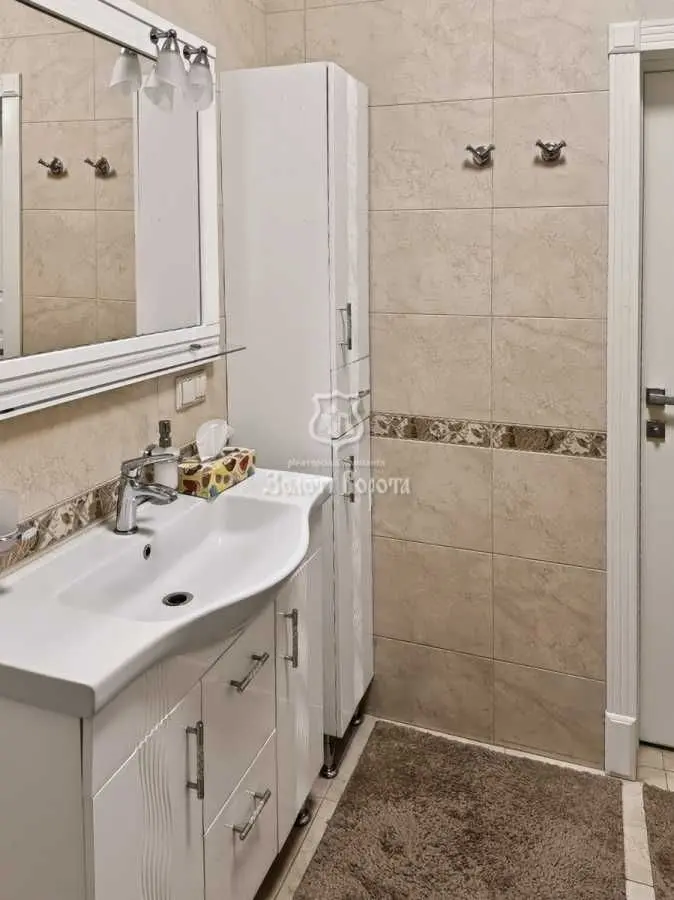 Фото Продаю 2 кімнатну квартиру, 90.3 кв. м, Звіринецька вул.  Київ, ціна: 149900 USD, код 9165