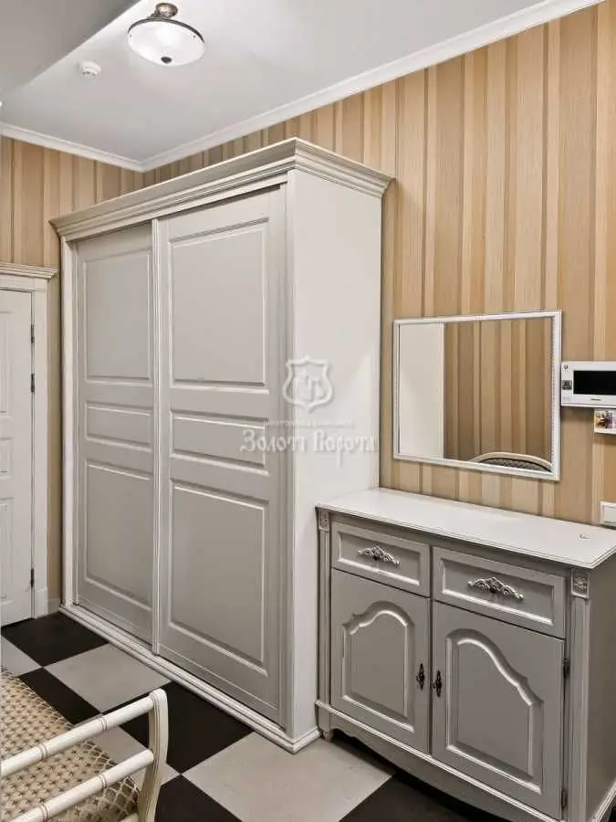Фото Продаю 2 кімнатну квартиру, 90.3 кв. м, Звіринецька вул.  Київ, ціна: 149900 USD, код 9165