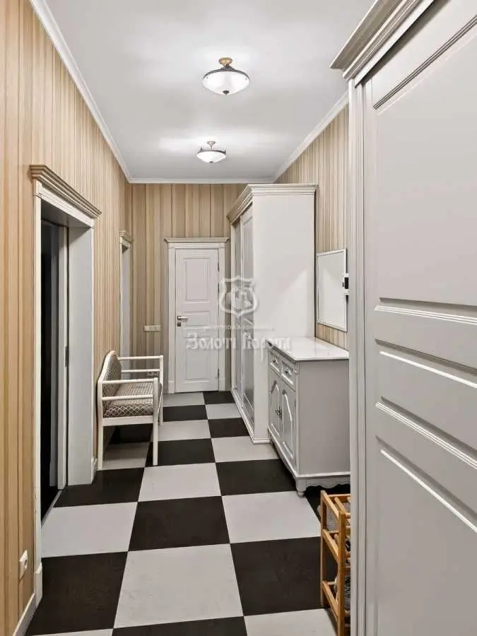 Фото Продаю 2 кімнатну квартиру, 90.3 кв. м, Звіринецька вул.  Київ, ціна: 149900 USD, код 9165