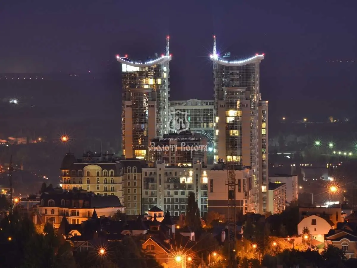 Фото Продаю 2 кімнатну квартиру, 90.3 кв. м, Звіринецька вул.  Київ, ціна: 149900 USD, код 9165