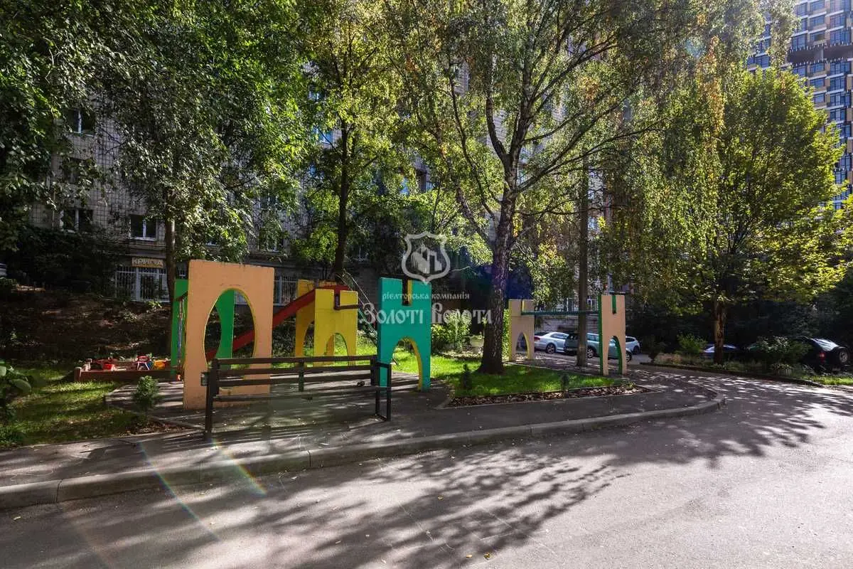 Фото Продаю 1 кімнатну квартиру, 34 кв. м, Лук’янівська вул. 21 Київ, ціна: 49000 USD, код 9166