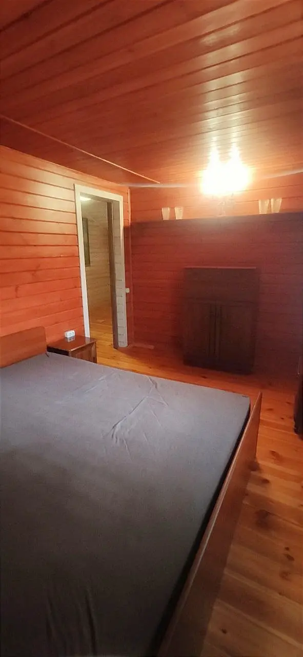 Фото Зняти будинок, 6-а лінія  Київ в довгострокову оренду, ціна: 26000 UAH, код 9173