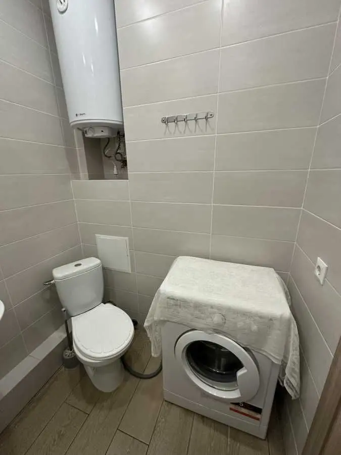Фото Зняти 1 кімнатну квартиру, Дружби вул.  Київ в довгострокову оренду, ціна: 9000 UAH, код 9183